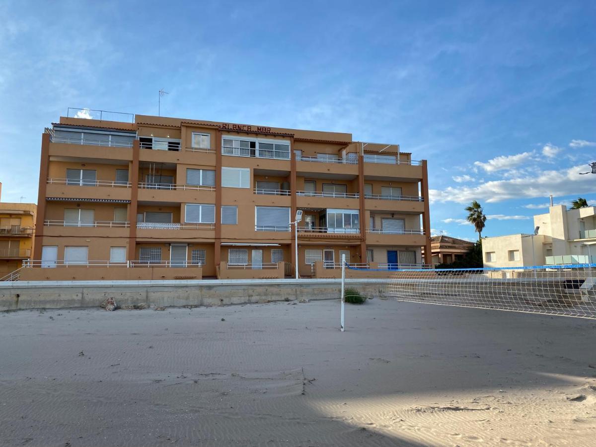 Beachfront And Peaceful Apartment Mareny Barraquetas Eksteriør billede